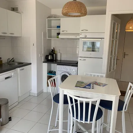 Proche Avec Parking Et Balcon - Fr-1-482-102 公寓