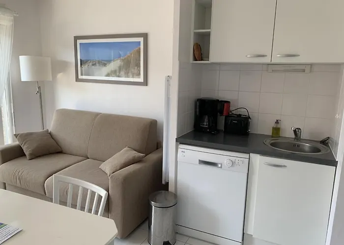 Proche Avec Parking Et Balcon - Fr-1-482-102 公寓