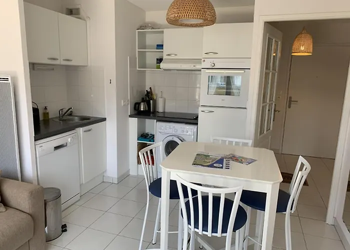 Proche Avec Parking Et Balcon - Fr-1-482-102 公寓